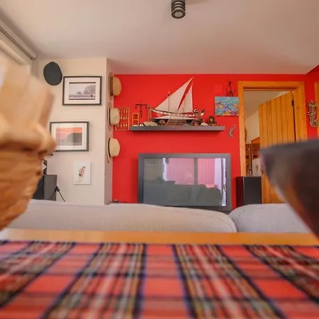 House With Terrace And Bbq Holiday home